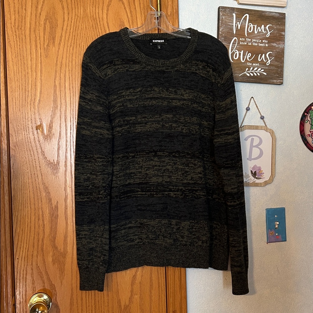 Express Gray Sweater - Men’s Size Medium